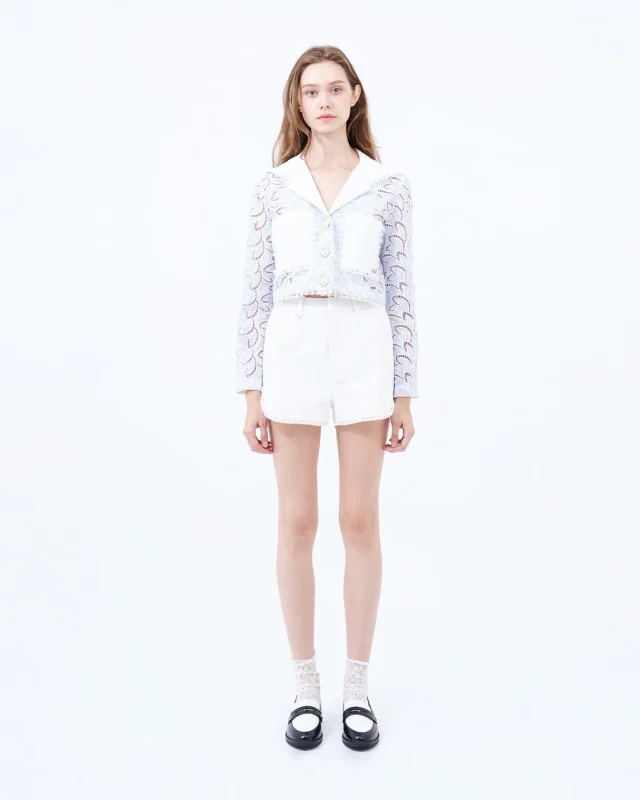 A hint of vintage - Floral Cut-Out Sailor Collar Shirt stands out with delicate floral detailing.  #klosetSS25