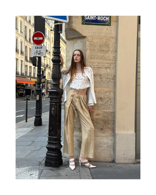 Strolling in the balance of softness and strength.  Floral Eyelet Scarf top and shirt pair with Contrast waist trousers.  #KlosetPF25 #Withoutfear