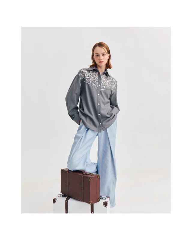 Dressed like I’m ready to go somewhere, even if it’s nowhere.  #KlosetPF25 #withoutfear