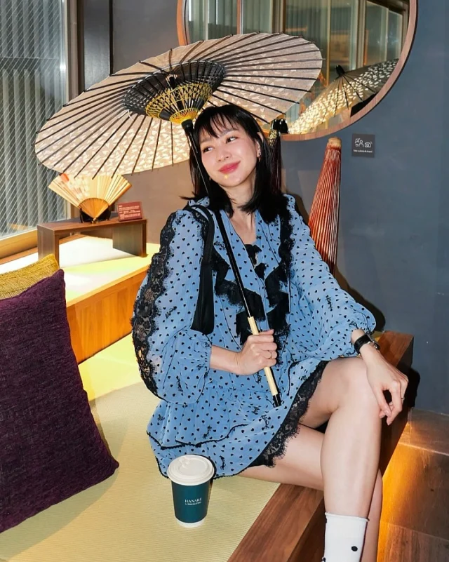 Khun @khunfour in Kloset Lace-Trim Tiered Mini Dress.  #KlosetPF25 #withoutfear