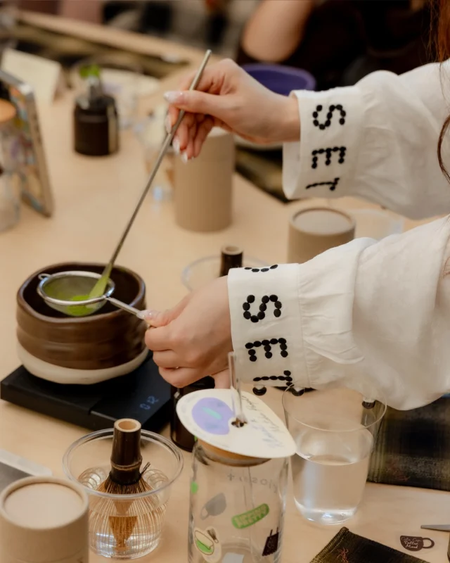 Kloset Matcha Ritual-Style Meets Serenity.
Teaming up with @matchapeople.bkk for a matcha workshop, exploring authentic matcha through thoughtful details, gentle rituals, and a touch of playfulness - just like the women of Kloset.  #KlosetAW25
#KlosetTheFundamentals