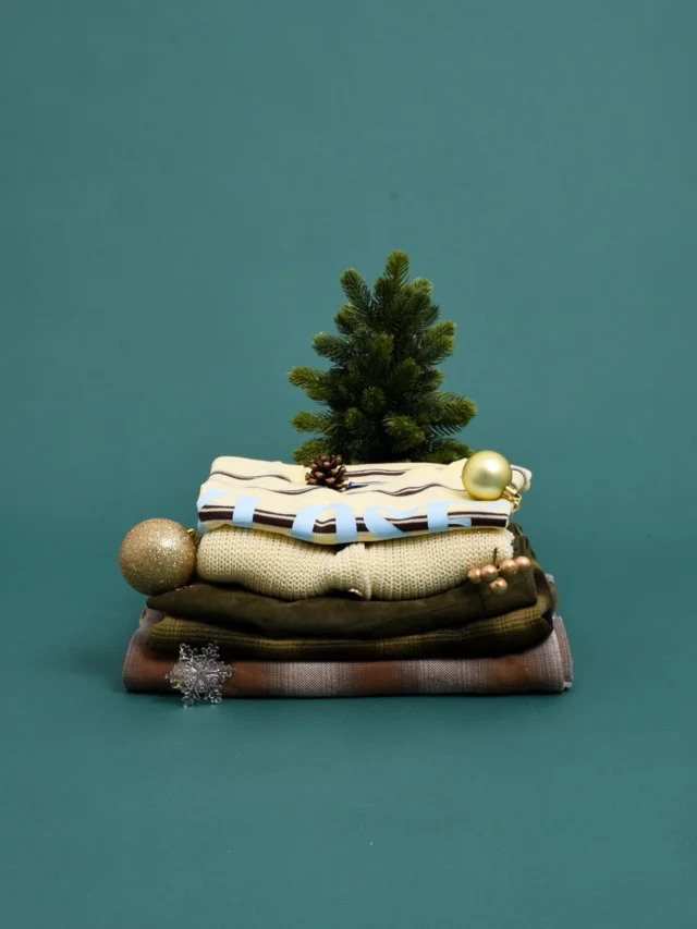 Merry Christmas,
May your days be bright and your style effortlessly yours this season. ✨🎄