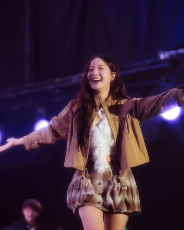 Dearest @inkwaruntorn in our Autumn/Winter 2025 collection — a look that shines as beautifully as her presence.  #KlosetAW25 
#KlosetTheFundamentals