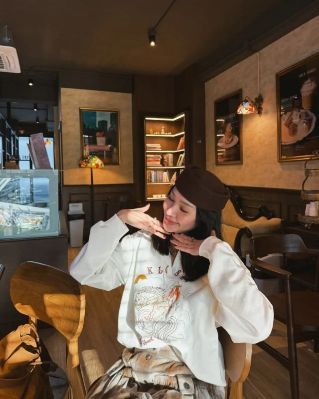 A lovely look we adore on Khun @khunfour styled in the Western Soul Polo Top paired with our Plaid Mini Skirt.  #KlosetAW25
#KlosetTheFundamentals