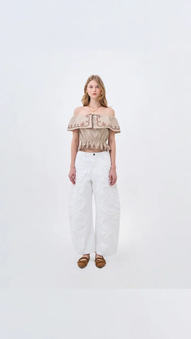 Get ready with me .. 
Introducing the Klen Shoulder bag for your everyday comfort 🥖