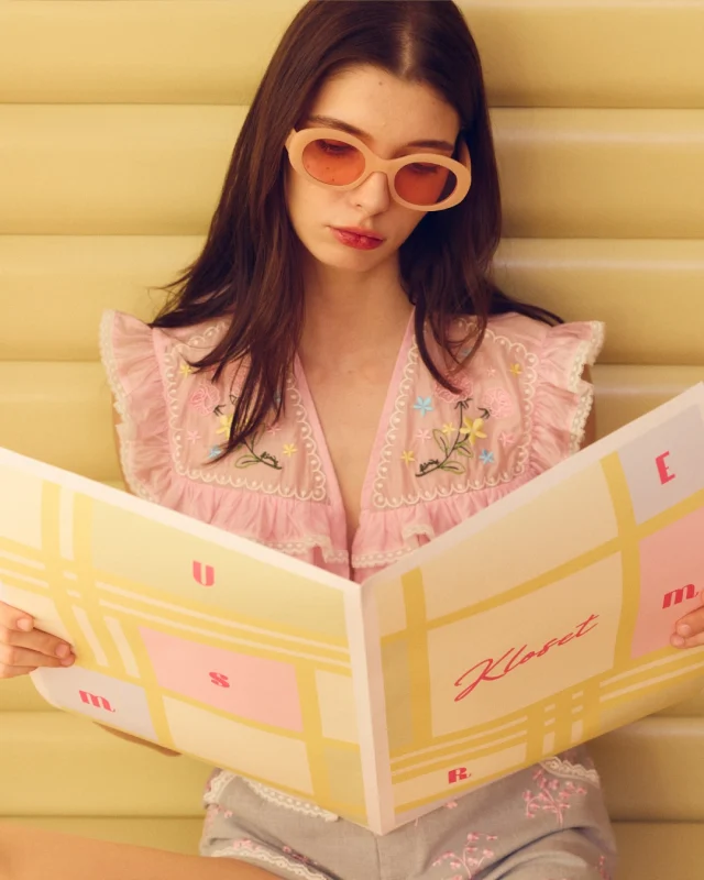 Currently in vacation mode —
just me, sunshine, and something pretty to wear.  #KlosetSS26
#KlosetLettingGo