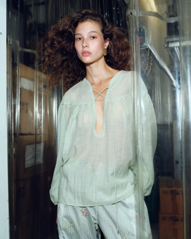 Delicately sheer and effortlessly light.
Made from airy Tencel, the Whisper Breeze Blouse comes in a soft Mint Green shade that feels as gentle as a summer breeze.  #KlosetPF26
#KlosetICantStop