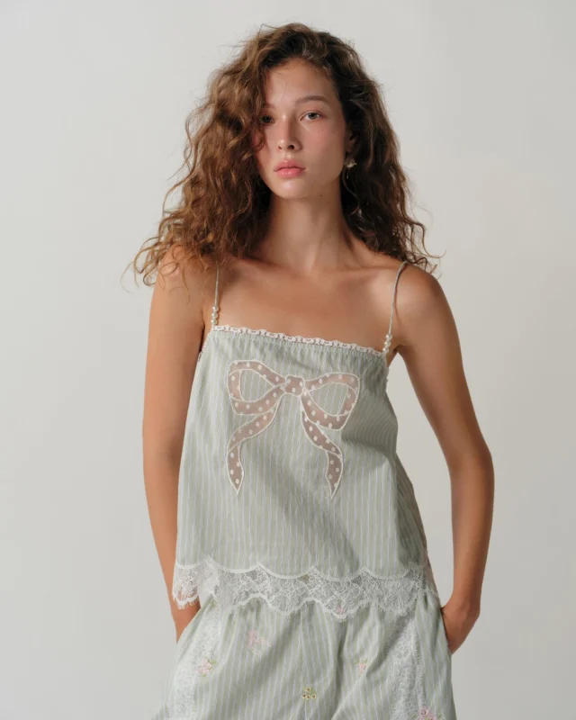 A soft pastel green moment, finished with delicate bows and lace- Kloset Lace Ribbon Camisole.
#KlosetPF26
#KlosetICantStop