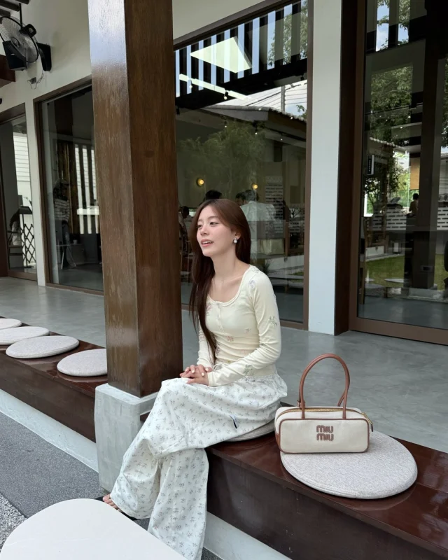 Everything looks brighter when you’re glowing like sunshine 
@fondnatticha bringing such a bright and lovely energy in the Petal Henley Top and Varsity Floral Pants.  #KlosetPF26
#KlosetICantStop