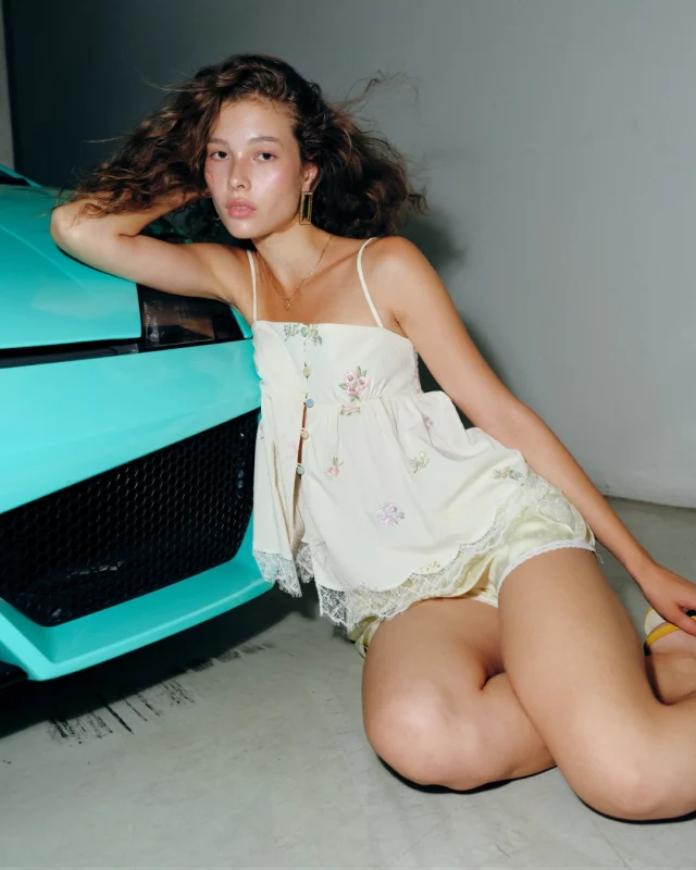 Somewhere between a summer dream and a weekend drive.  #KlosetPF26
#KlosetICantStop